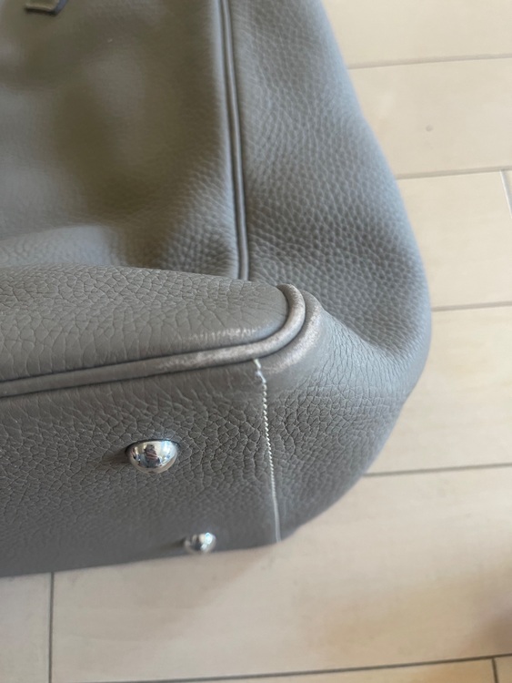 エルメス ヴィクトリア （ブランドバッグ）の商品画像 - 査定依頼日：2025年10月30日 - 最高査定価格：160,000円