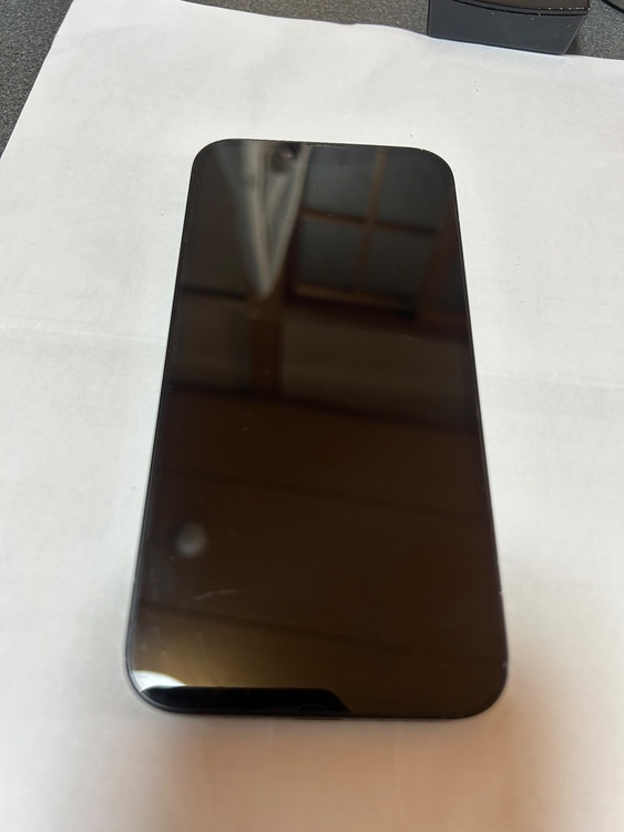 iPhone iPhone 16e 128GB SIMフリー（スマホ）の商品画像 - 査定依頼日：2026年8月26日 - 最高査定価格：67,000円