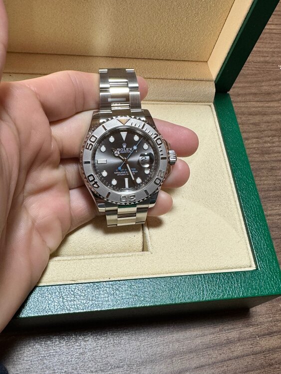 ロレックス ヨットマスター 11662（高級時計）の商品画像 - 査定依頼日：2024年12月17日 - 最高査定価格：1,770,000円