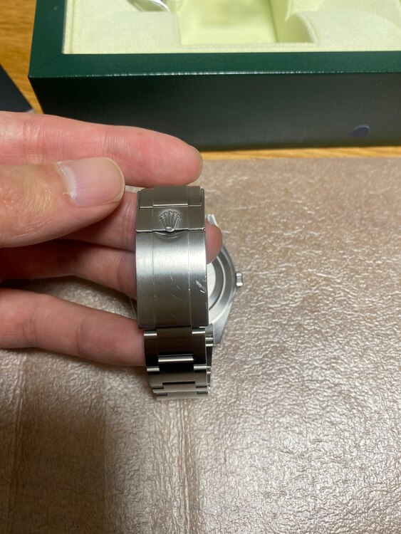 ロレックス エクスプローラー 21427（高級時計）の商品画像 - 査定依頼日：2025年1月5日 - 最高査定価格：900,000円