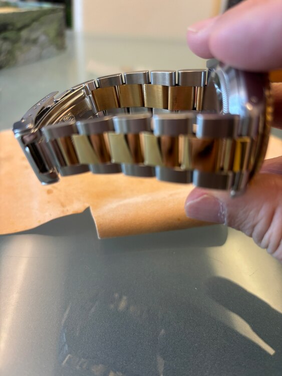 ロレックス サブマリーナー 1661（高級時計）の商品画像 - 査定依頼日：2024年12月30日 - 最高査定価格：1,400,000円