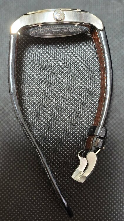 L.U.C 1937 168558-3002（高級時計）の商品画像 - 査定依頼日：2025年12月10日 - 最高査定価格：570,000円