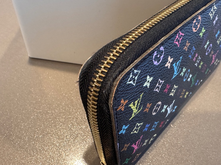 ルイヴィトン マルチカラー （ブランドバッグ）の商品画像 - 査定依頼日：2026年2月7日 - 最高査定価格：40,000円