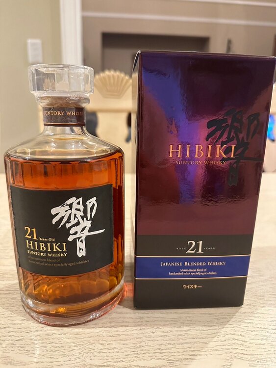 ウイスキー サントリー響 （お酒）の商品画像 - 査定依頼日：2025年3月27日 - 最高査定価格：91,000円