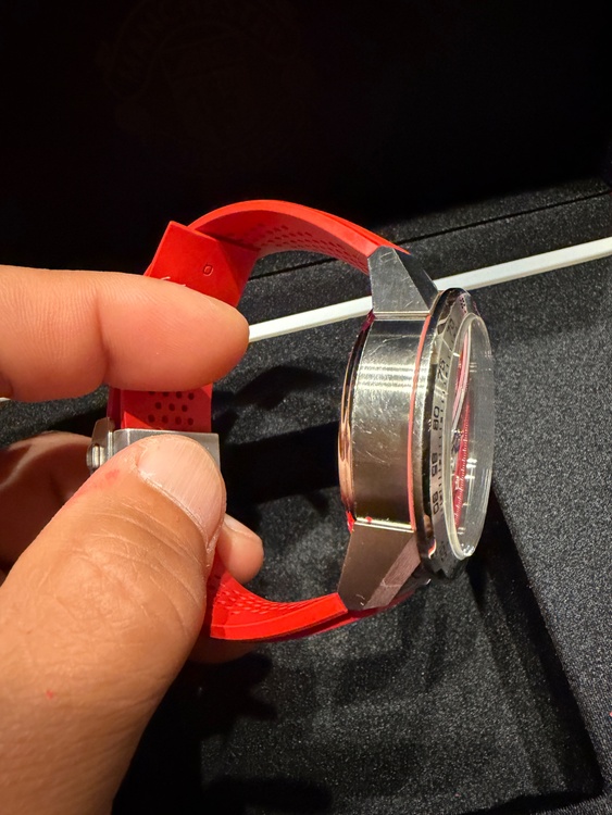 タグホイヤー フォーミュラ （高級時計）の商品画像 - 査定依頼日：2026年4月4日 - 最高査定価格：510,000円