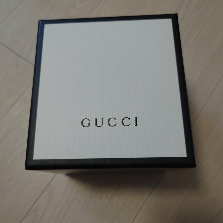 GUCCI レディース腕時計 141.5 ゴールド ブラック（高級時計）の商品画像 - 査定依頼日：2026年10月9日 - 最高査定価格：100,000円