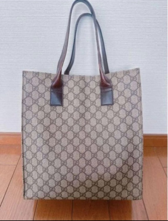 GUCCI トートバッグ（ブランドバッグ）の商品画像 - 査定依頼日：2026年5月21日 - 最高査定価格：30,000円