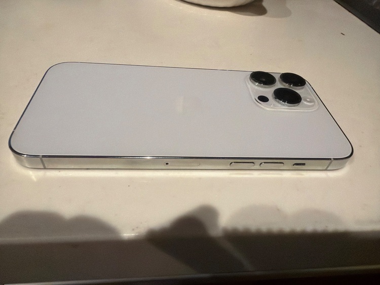 iPhone 14 Pro Max 256GB SIMフリー（スマホ）の商品画像 - 査定依頼日：2025年11月11日 - 最高査定価格：89,000円