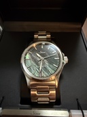 Sinn 556 マザーオブパール（高級時計）の商品画像 - 査定依頼日：2026年6月19日 - 最高査定価格：100,000円