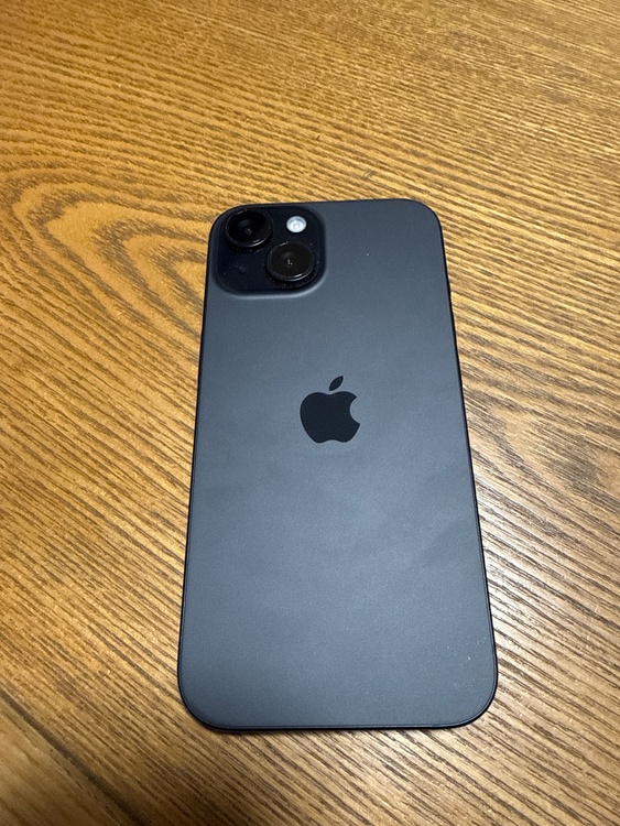 iPhone iPhone 15 128GB Softbank（スマホ）の商品画像 - 査定依頼日：2026年8月6日 - 最高査定価格：63,000円