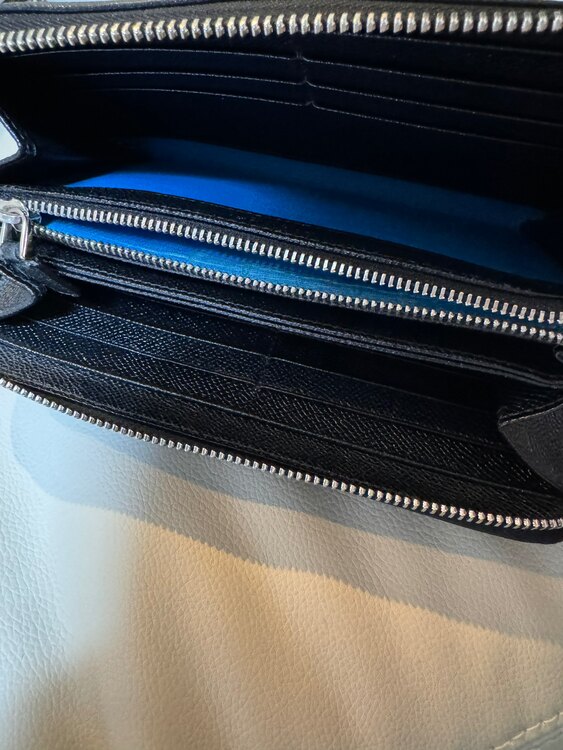 BVLGARI 長財布 ブルガリブルガリNo.284230（ブランド財布・小物）の商品画像 - 査定依頼日：2024年9月26日