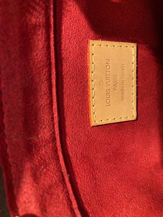 ミニショルダーバッグ（ブランドバッグ）の商品画像 - 査定依頼日：2022年8月2日 - 最高査定価格：87,000円