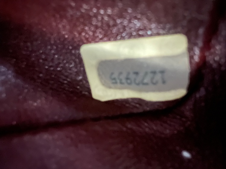 マトラッセ　シングルフラップ　ダブルチェーン（ブランドバッグ）の商品画像 - 査定依頼日：2025年11月11日 - 最高査定価格：300,000円