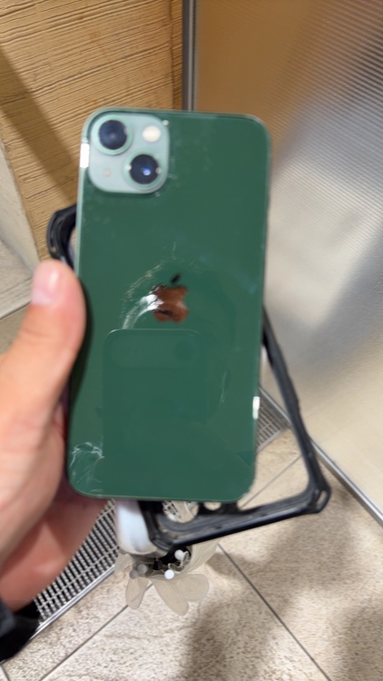 iPhone iPhone 13 128GB au（スマホ）の商品画像 - 査定依頼日：2026年9月28日 - 最高査定価格：35,500円