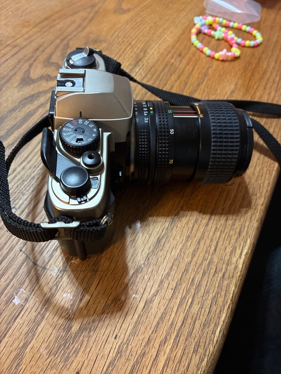 FM10（カメラ）の商品画像 - 査定依頼日：2025年12月26日 - 最高査定価格：2,500円