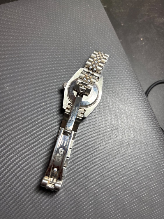 ロレックス パーペチュアルデイト （高級時計）の商品画像 - 査定依頼日：2025年6月25日 - 最高査定価格：1,050,000円