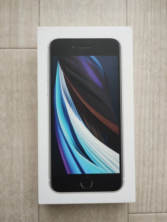 iPhone SE (第 2 世代) 64GB au（スマホ）の商品画像 - 査定依頼日：2026年4月21日 - 最高査定価格：10,000円