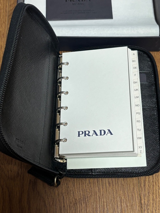 6穴システム手帳（ブランド財布・小物）の商品画像 - 査定依頼日：2025年11月24日 - 最高査定価格：10,000円