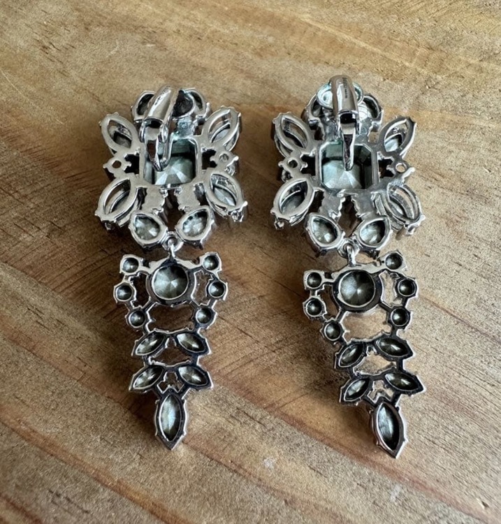 GUCCI グッチ　CRYSTAL CLIP-ON EARRINGS（金・貴金属）の商品画像 - 査定依頼日：2026年5月22日 - 最高査定価格：35,000円