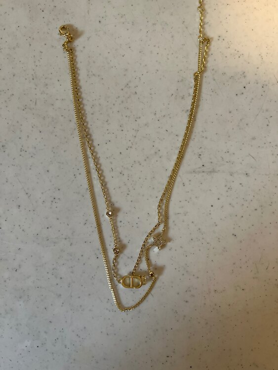 ディオール  （ブランドバッグ）の商品画像 - 査定依頼日：2025年2月9日 - 最高査定価格：40,000円