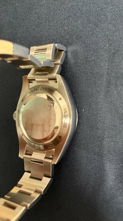 ロレックス ミルガウス 116400（高級時計）の商品画像 - 査定依頼日：2025年12月6日 - 最高査定価格：1,300,000円