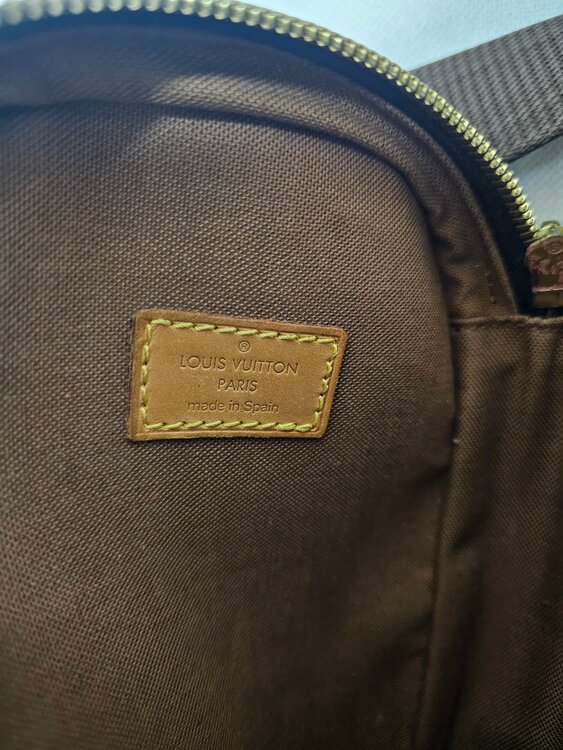 グラフィット トロカデロ メッセンジャーPM (N40087)（ブランドバッグ）の商品画像 - 査定依頼日：2026年3月11日 - 最高査定価格：80,000円