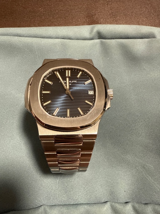 パテックフィリップ ノーチラス （高級時計）の商品画像 - 査定依頼日：2025年12月24日 - 最高査定価格：16,000,000円