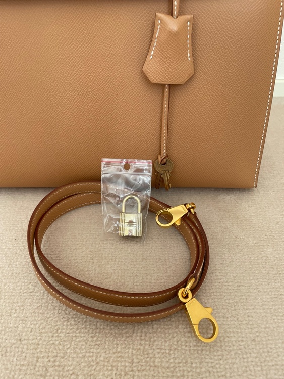 エルメス ケリー （ブランドバッグ）の商品画像 - 査定依頼日：2026年3月30日 - 最高査定価格：2,000,000円