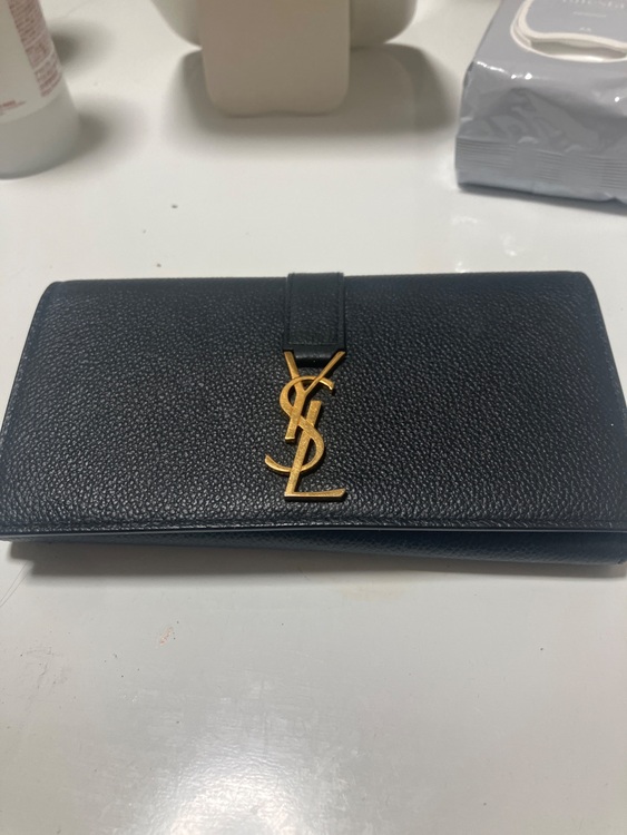 イブサンローラン  （ブランドバッグ）の商品画像 - 査定依頼日：2025年7月16日 - 最高査定価格：20,000円