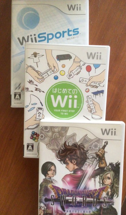 任天堂Wii 本体➕リモコン2点、wii fit、joysoundカラオケ他（ゲーム機本体・ゲームソフト）の商品画像 - 査定依頼日：2023年9月8日 - 最高査定価格：1,000円