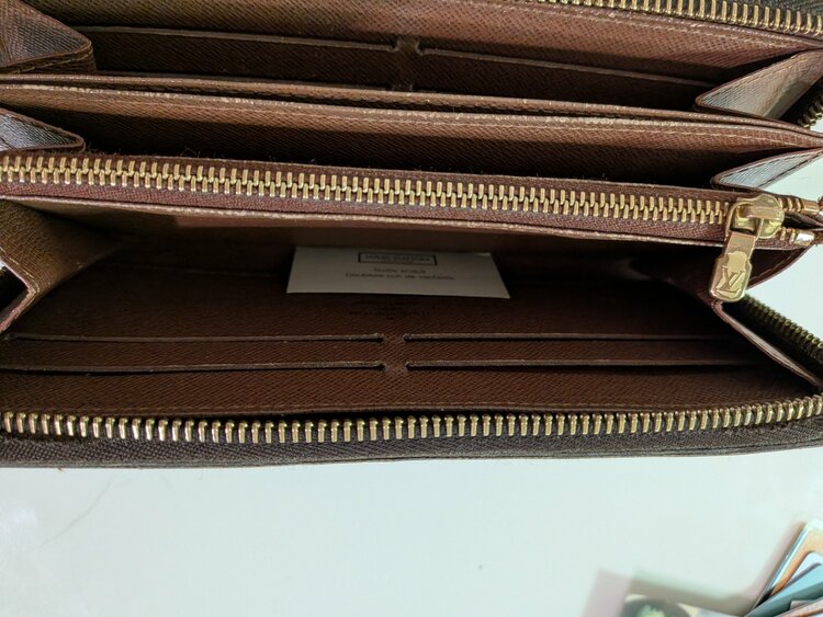 モノグラム長財布（ブランド財布・小物）の商品画像 - 査定依頼日：2026年3月18日 - 最高査定価格：8,000円