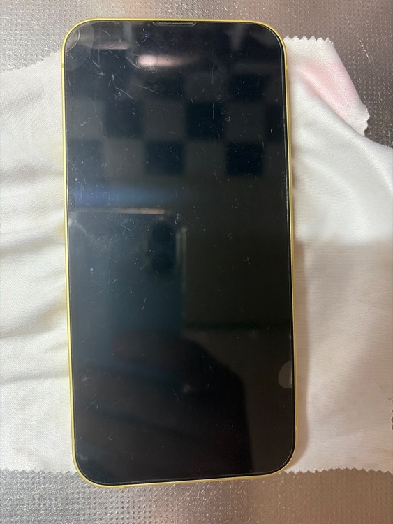 iPhone iPhone 14 256GB SIMフリー（スマホ）の商品画像 - 査定依頼日：2026年6月13日 - 最高査定価格：51,000円