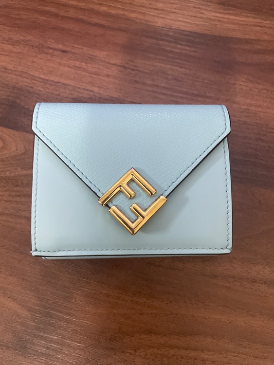 フェンディ  （ブランドバッグ）の商品画像 - 査定依頼日：2026年1月20日 - 最高査定価格：25,000円