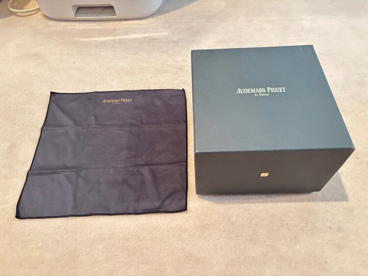 オーデマピゲ その他 code11.5（高級時計）の商品画像 - 査定依頼日：2025年5月6日 - 最高査定価格：2,000,000円