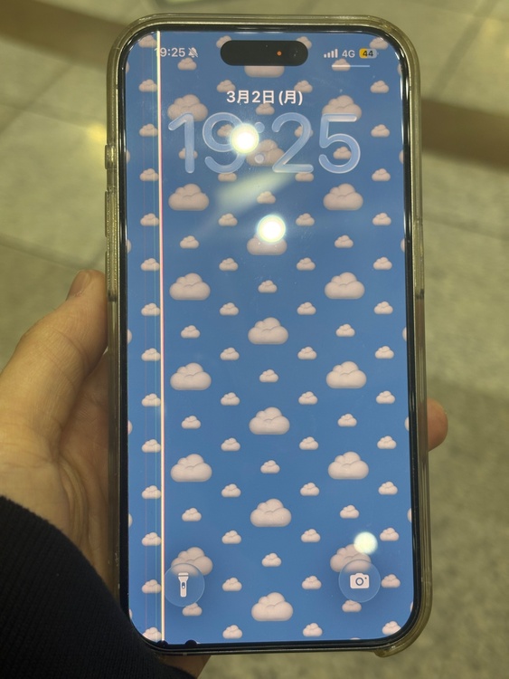 iPhone 15 Pro 128GB docomo（スマホ）の商品画像 - 査定依頼日：2026年3月2日 - 最高査定価格：49,000円