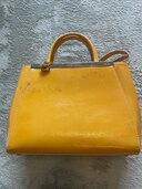 フェンディ  （ブランドバッグ）の商品画像 - 査定依頼日：2024年9月24日 - 最高査定価格：15,000円