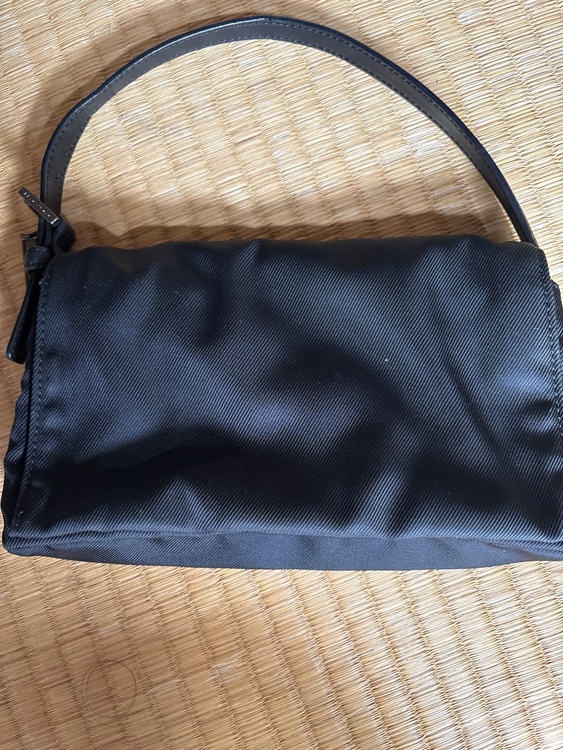 オールドコーチ（ブランドバッグ）の商品画像 - 査定依頼日：2026年4月4日 - 最高査定価格：1,000円