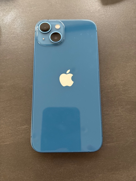 iPhone iPhone 13 128GB Softbank（スマホ）の商品画像 - 査定依頼日：2026年10月18日 - 最高査定価格：33,500円