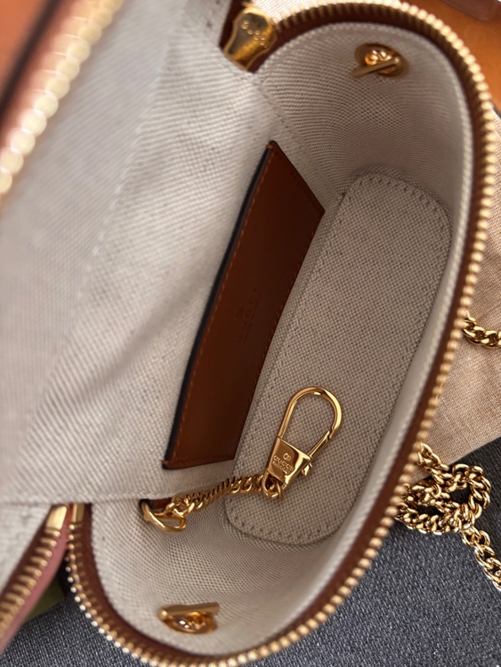 GGキルティング ミニ トップハンドルバッグ（ブランドバッグ）の商品画像 - 査定依頼日：2026年2月24日 - 最高査定価格：95,000円