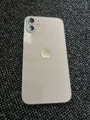 FD5DT5Z40GQ8（スマホ）の商品画像 - 査定依頼日：2024年4月30日 - 最高査定価格：28,000円