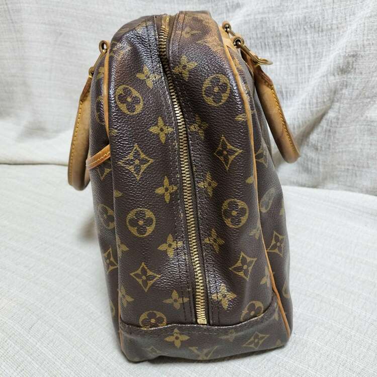 ドーヴィル　VL1907（ブランドバッグ）の商品画像 - 査定依頼日：2025年3月3日 - 最高査定価格：50,000円