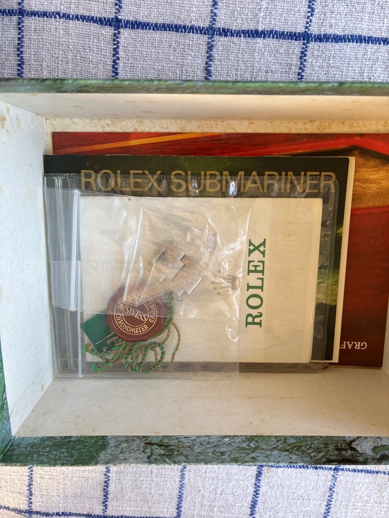 ROLEX　ロレックス　シードゥエラー　16600　A番　1999年製造　自動巻き（高級時計）の商品画像 - 査定依頼日：2026年10月3日 - 最高査定価格：100,000円