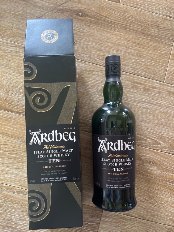 ウイスキー アードベッグ （お酒）の商品画像 - 査定依頼日：2026年3月11日 - 最高査定価格：3,000円