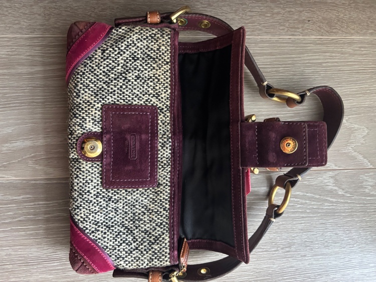 ハンドバッグ（ブランドバッグ）の商品画像 - 査定依頼日：2026年1月28日 - 最高査定価格：10,000円