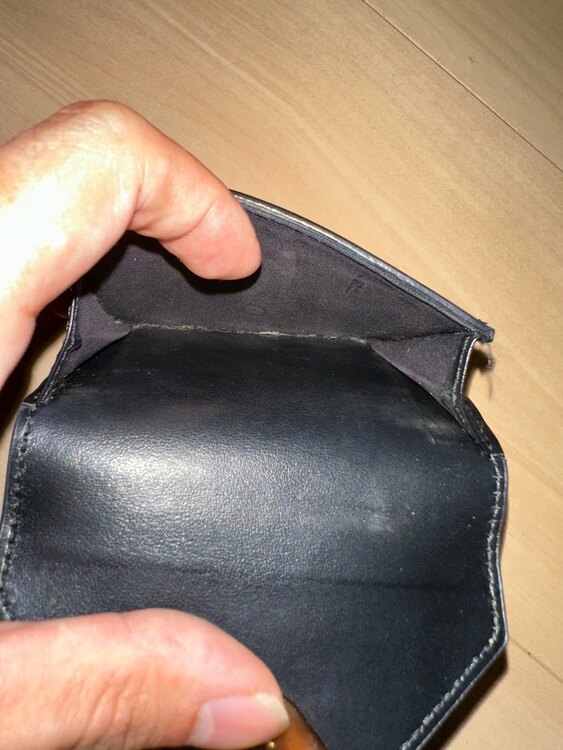 フェンディ  （ブランドバッグ）の商品画像 - 査定依頼日：2025年5月12日 - 最高査定価格：36,000円