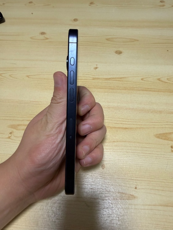 iPhone iPhone 15 Pro 128GB SIMフリー（スマホ）の商品画像 - 査定依頼日：2026年6月21日 - 最高査定価格：67,000円