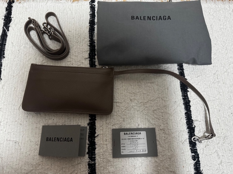 ツール 2.0 / ノースサウス トートバッグ（2WAYショルダーバッグ）（ブランドバッグ）の商品画像 - 査定依頼日：2026年8月25日 - 最高査定価格：40,000円
