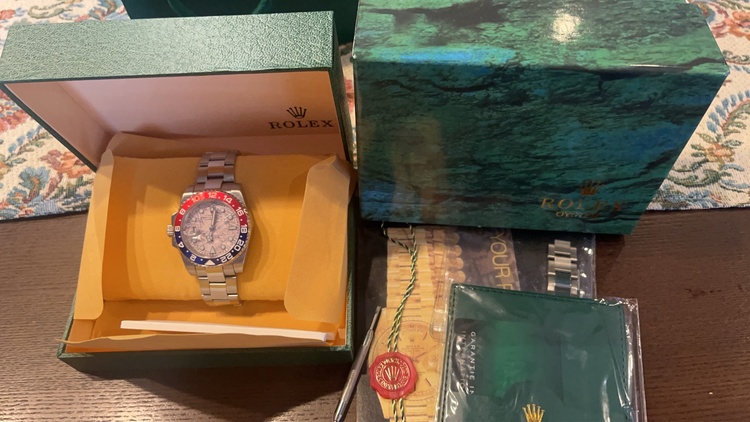 ロレックス GMTマスター （高級時計）の商品画像 - 査定依頼日：2026年2月23日 - 最高査定価格：7,600,000円