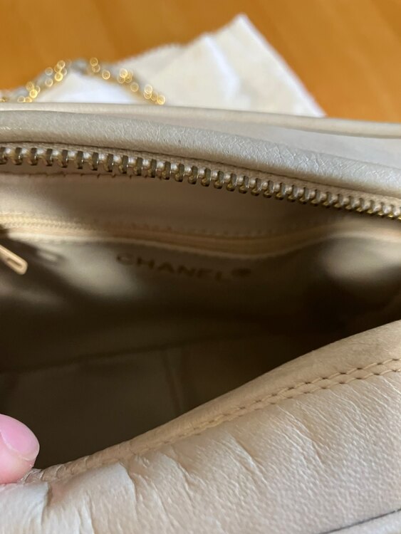 0865579（ブランドバッグ）の商品画像 - 査定依頼日：2025年5月15日 - 最高査定価格：88,000円