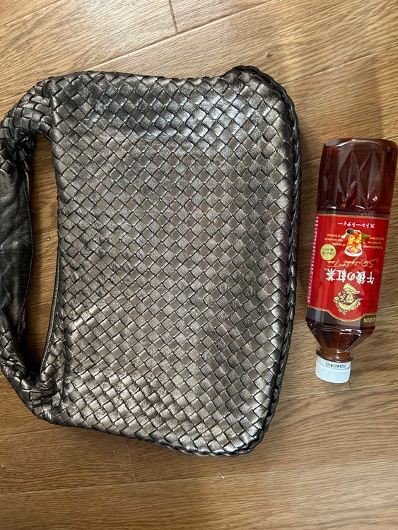 イントレチャート（ブランドバッグ）の商品画像 - 査定依頼日：2025年10月2日 - 最高査定価格：90,000円